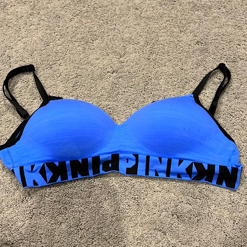Victoria’s Secret PINK Sport Bra